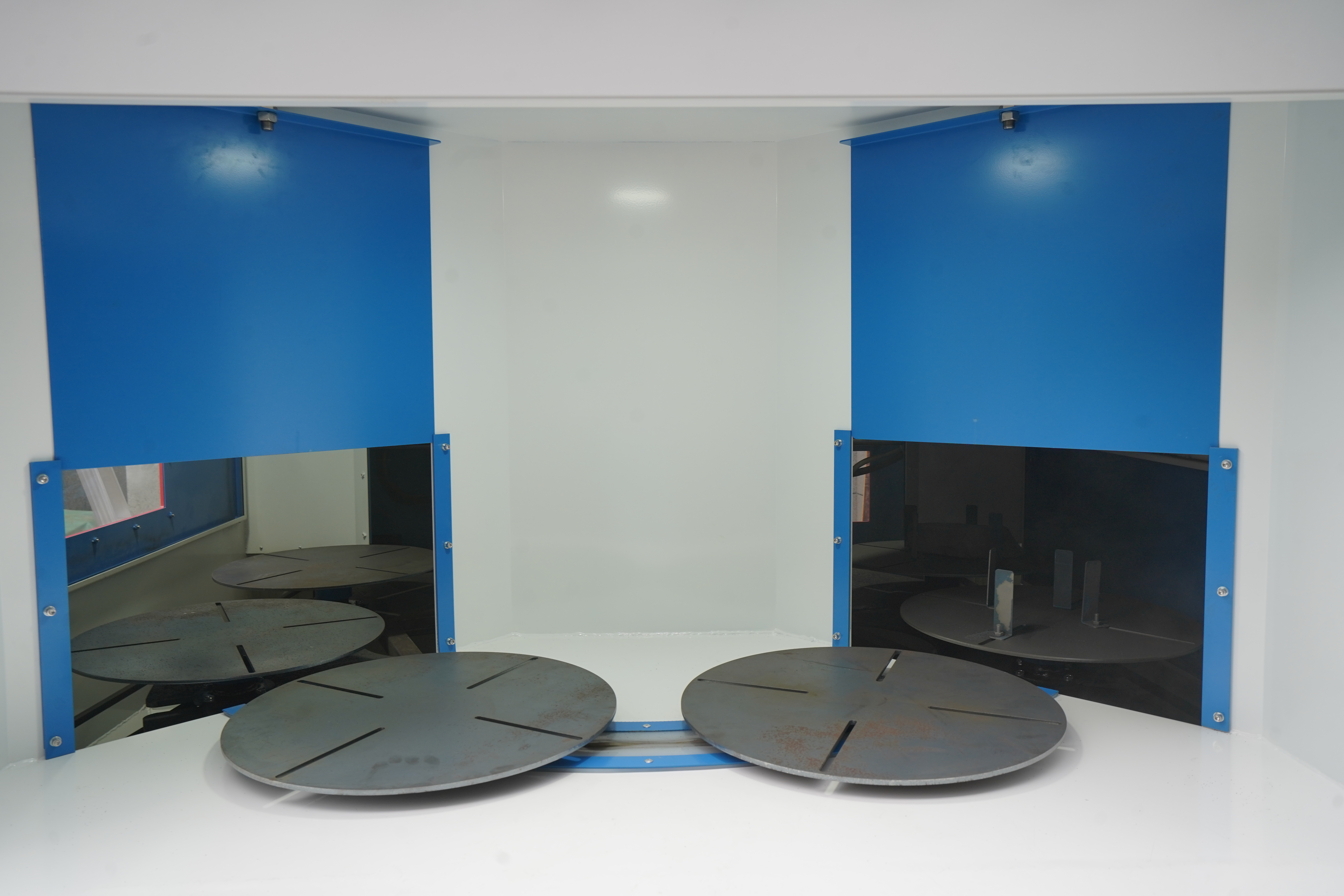 automatic blasting machine