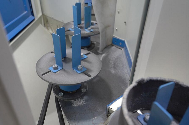 multi-turntable sandblasting machine