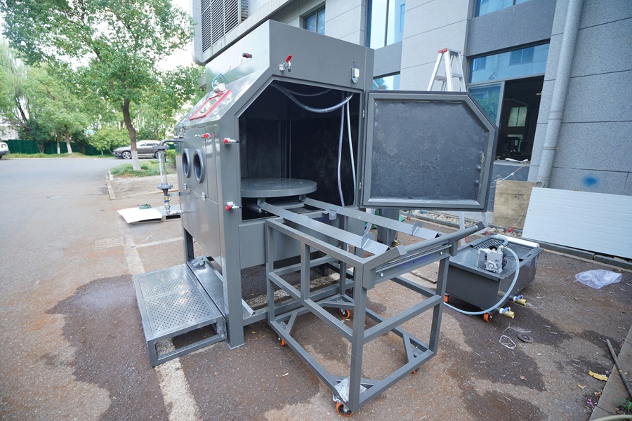 Specially-designed Wet Blasting Cabinet Exported to Israel